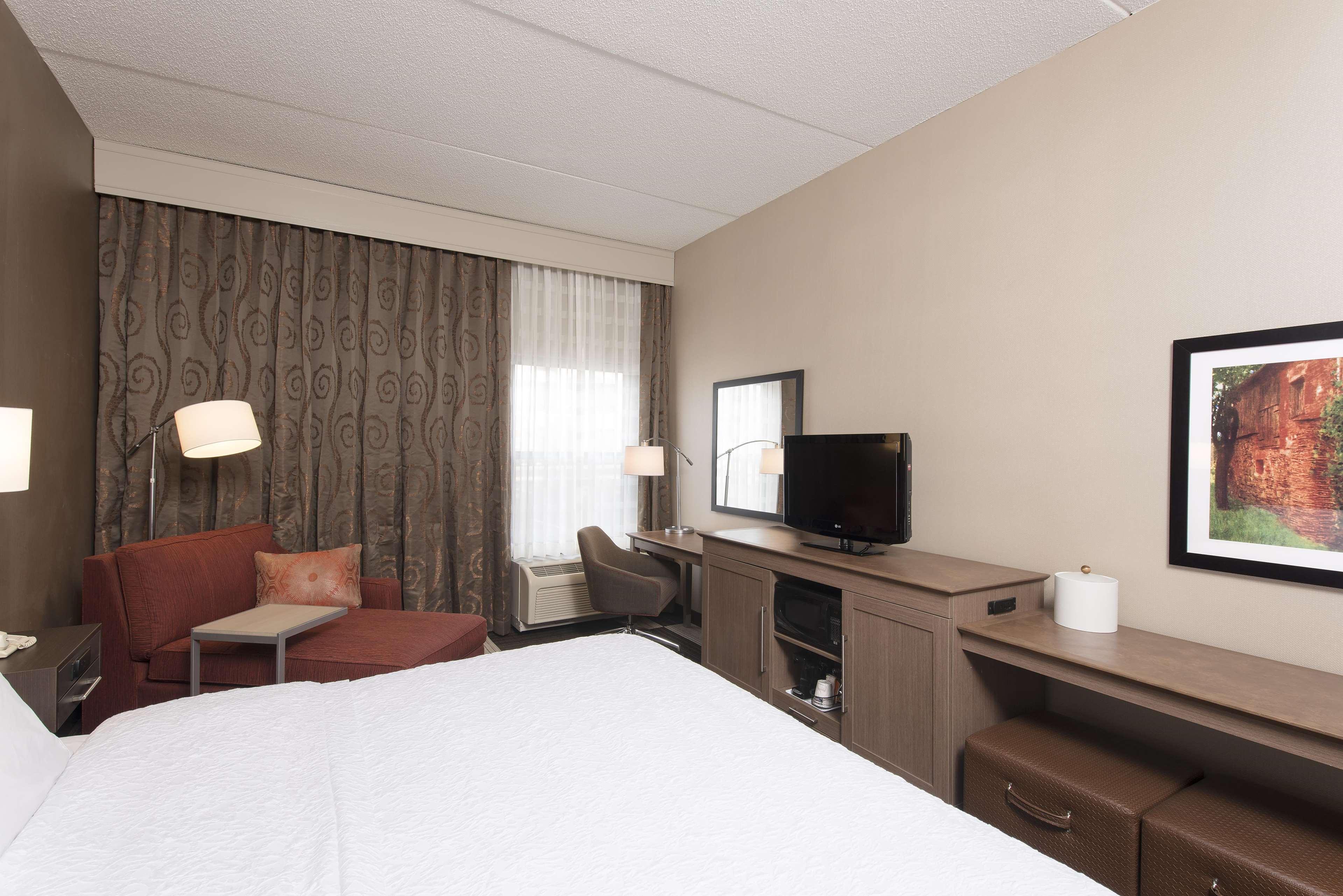Hampton Inn Сеймур Экстерьер фото
