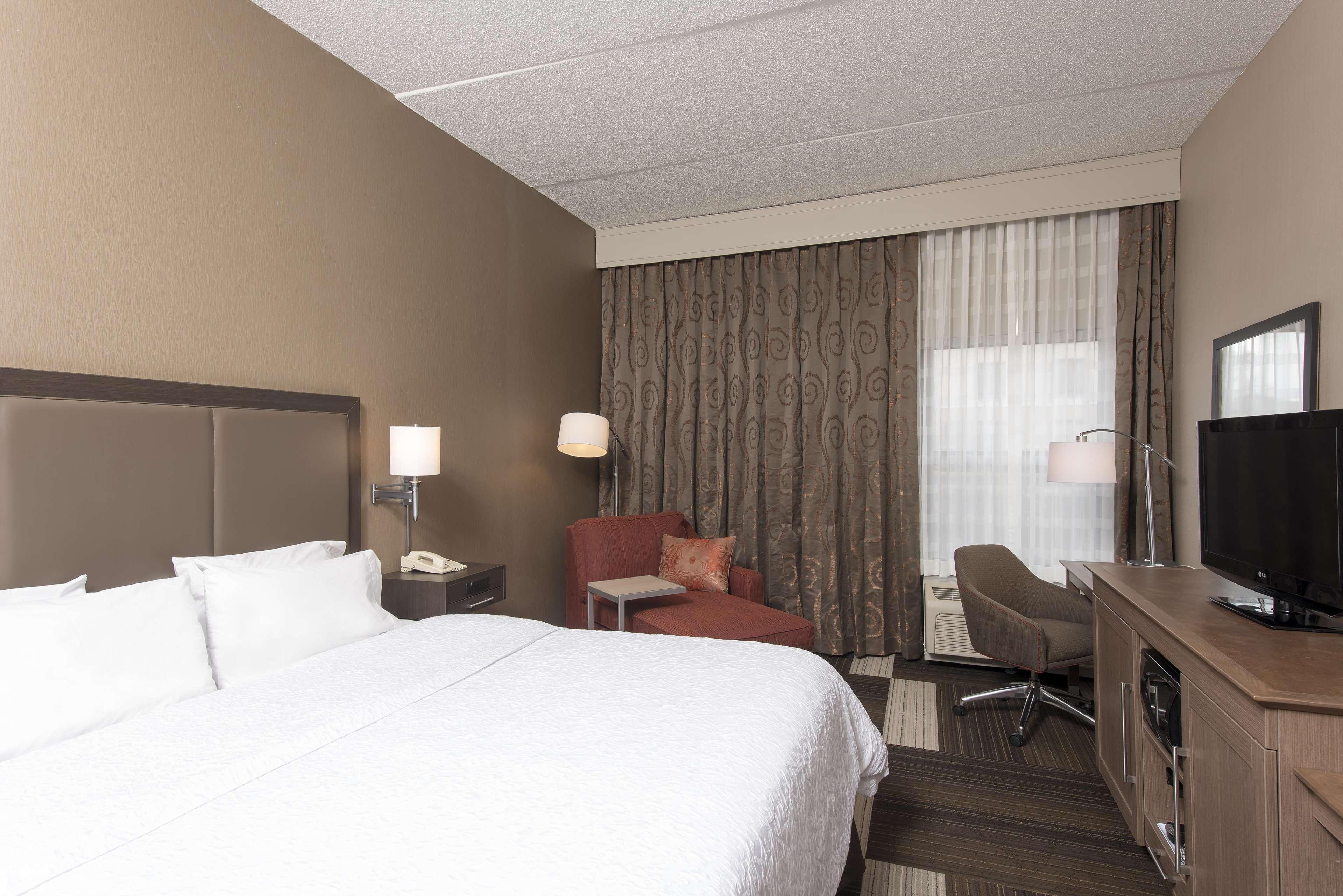 Hampton Inn Сеймур Экстерьер фото